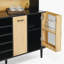 Garde-manger avec tablettes, portes