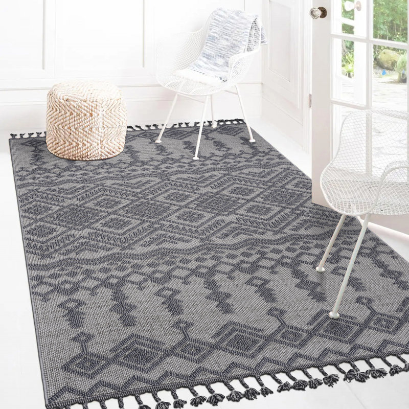 Tapis blanc / gris Azelle, Rectangle 6 pi 7 po x 7 pi 9 po