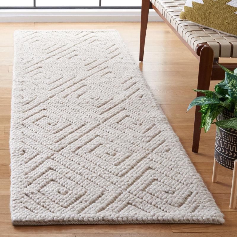 Natura Hand Woven Wool Pet Cotton Geometric Rug in Beige, Runner 2'3" x 8'