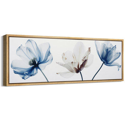 Impression encadrée de très grandes fleurs bleues et blanches
