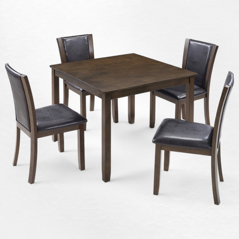 Ensemble repas pour quatre personnes