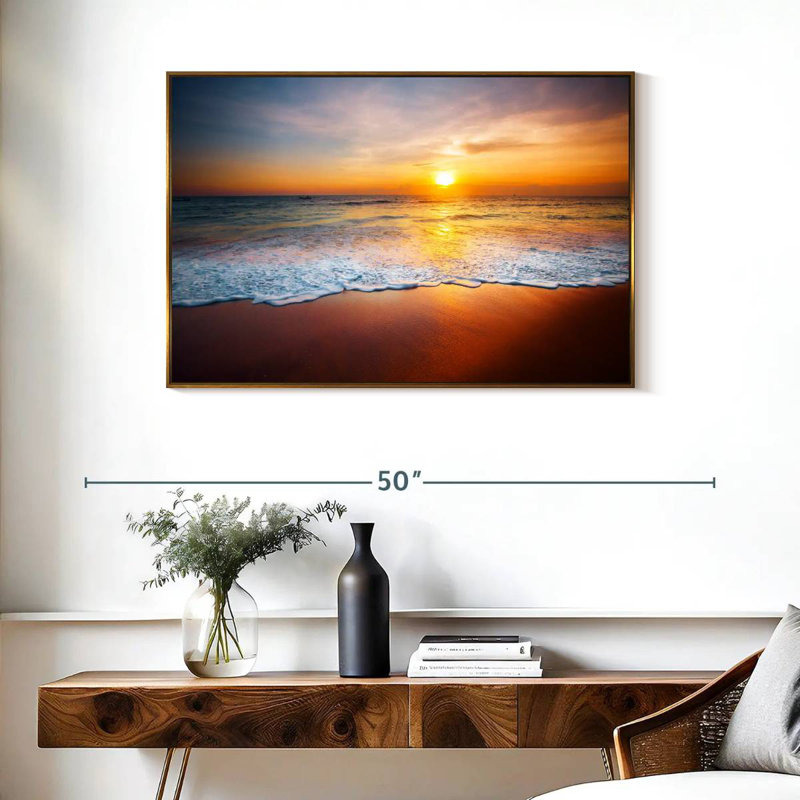 Coucher de soleil sur les vagues mousseuses, Cadre flottant doré, 37 po x 25 po