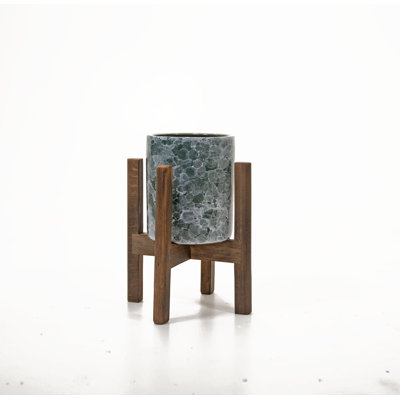 Pot de fleurs en bois