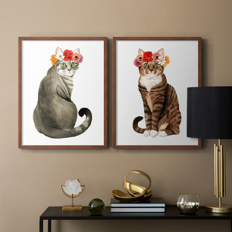 «Flower Crown Cats I», reproduction encadrée de qualité supérieure - prête à être accrochée - aucun clou requis - aucun clou requis