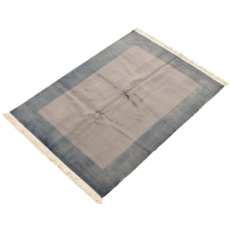 Tapis décoratif de laine gris clair en laine de conception unique 4 pi 2 po x 5 pi 9 po noué à la main New Age