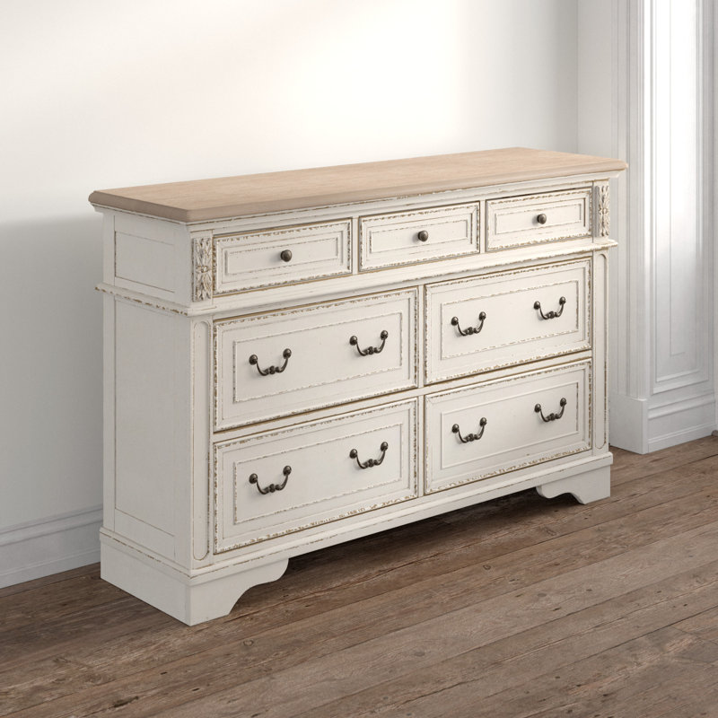Eridani 63.88'' W 7 - Drawer Dresser