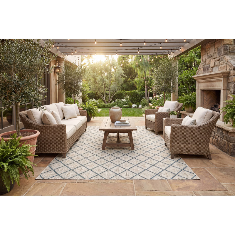 Joryn Geometric Indoor / Outdoor Rug, Rectangle 7'10" x 10'