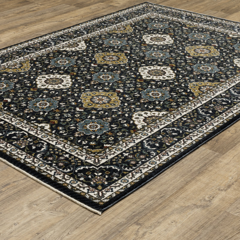 Sonaya Oriental Indoor Rug, Rectangle 3'10" x 5'5"