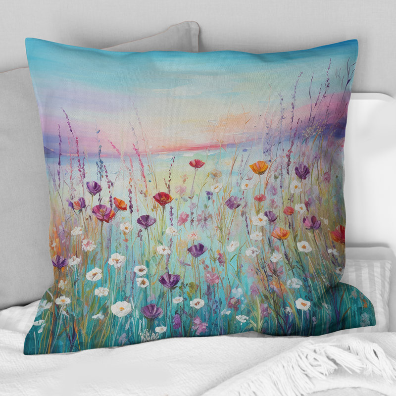 Coussin Wild Flowers Meadows II - imprimé champ de fleurs