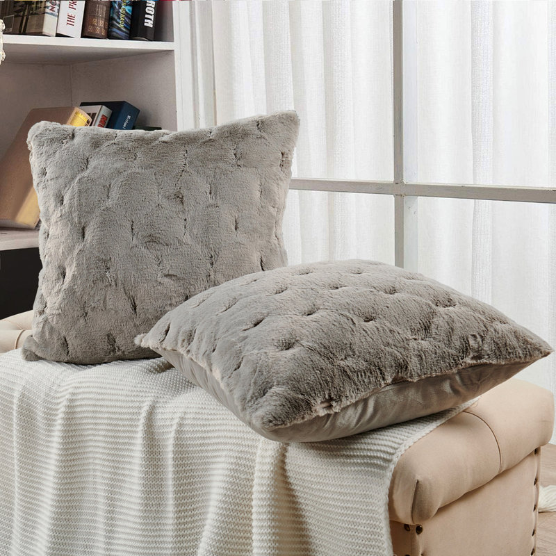 Housse de coussin jacquard en fausse fourrure, 20 po x 20 po, Gris