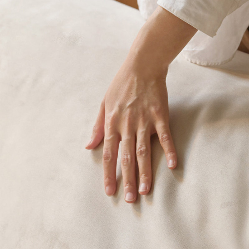 Coussin blanc modulaire 100% polyester, H 31,5 po x l 94,49 po x P 41,34 po