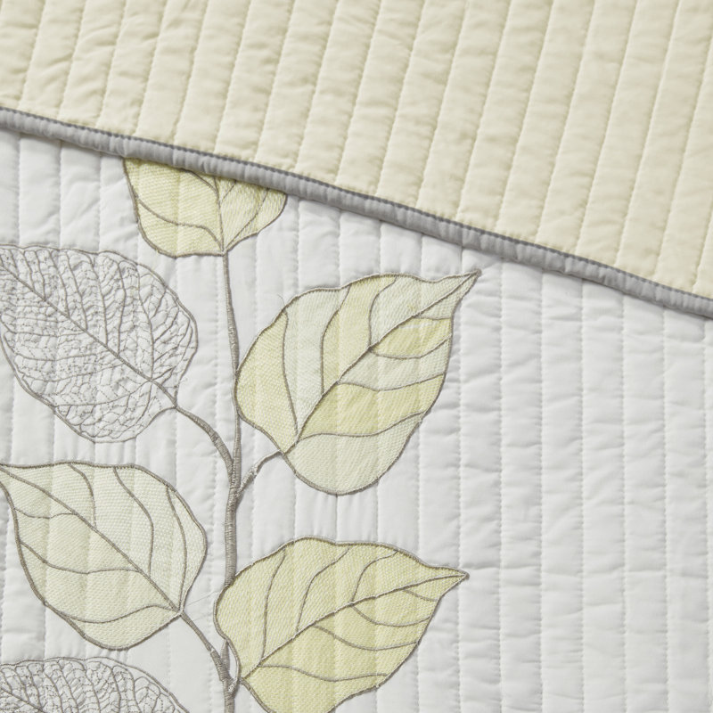 Caelie 6 Piece Embroidered Quilt Set with Throw Pillows, Yellow, King/Cal.King Coverlet+2 King Shams+3 Throw Pillow