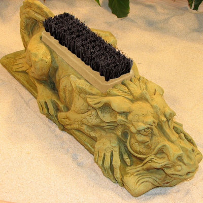 Statue bootbrush dragon