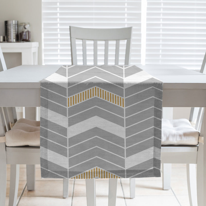 Chemin de table Festive Hol, L 90 po x l 16 po, Gris / Or, Mélange de coton