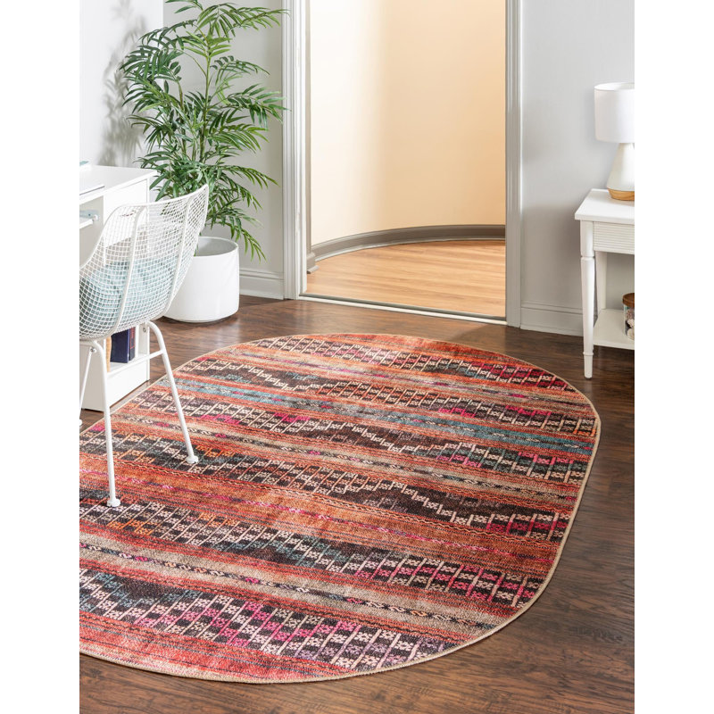 Tapis rouge à motif géométrique, Ovale 2 pi x 3 pi 1 po