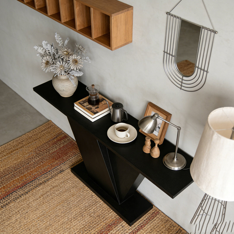 Console, Black