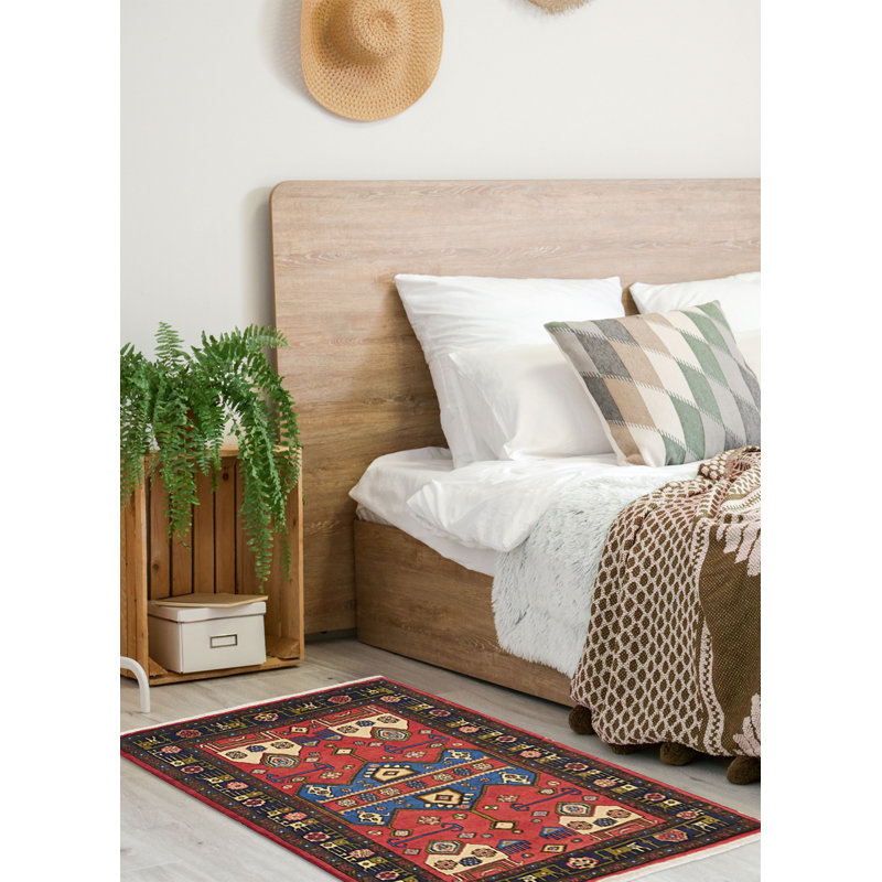 Tapis rouge Konya Anatolian 3 pi 1 po x 4 pi 4 po