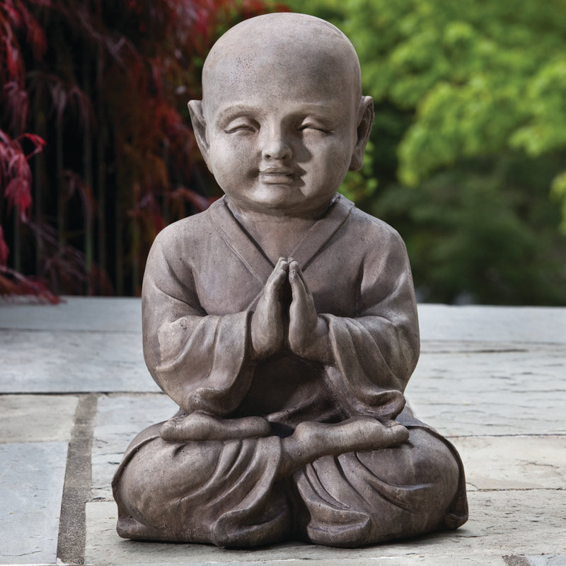 Statue de Bouddha en prière Lewinsbrook