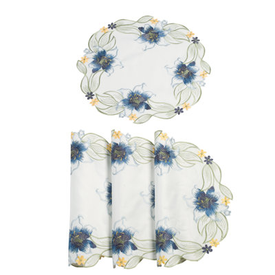 Cedrick Polyester Floral Round Doilies Set of 4 for Dining Table Decor and Christmas Table Settings