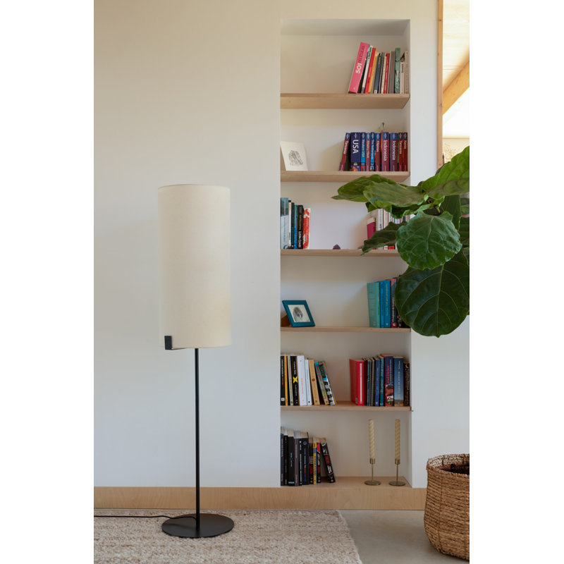Nila Floor Lamp