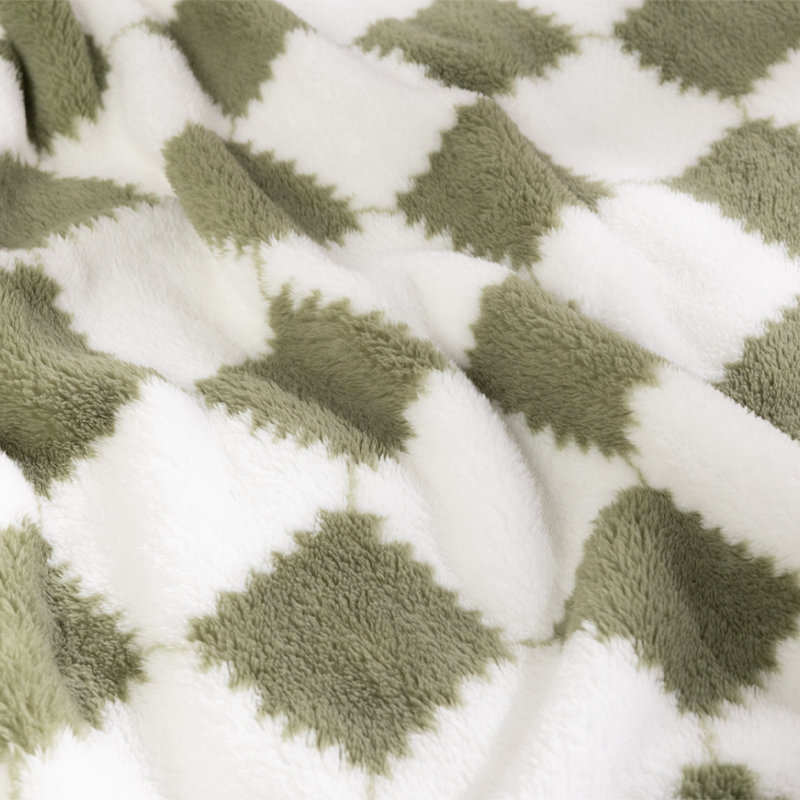 Living and Home Blanket, 200cm x 120cm, Green;White