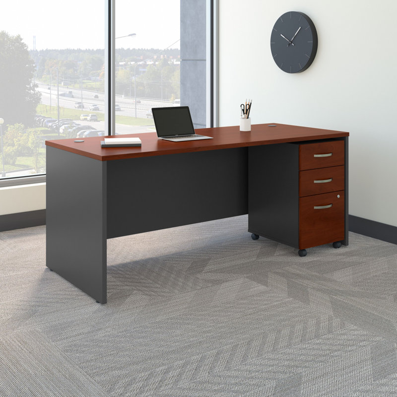 Bureau réversible Series C, Cerisier Hansen / gris graphite, H 29,84 po x l 71,10 po x P 29,37 po