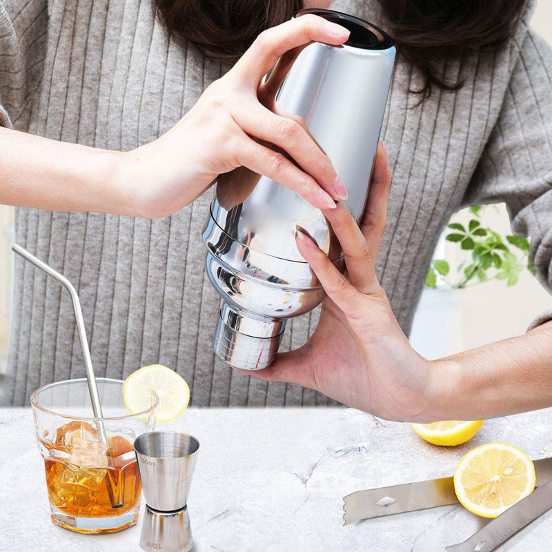 Ensemble d’outils pour le bar