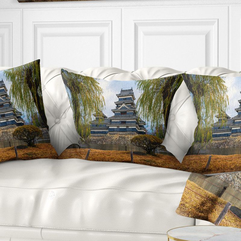 Coussin Schafer Matsumoto Castle, 16 po x 16 po, Coussin décoratif