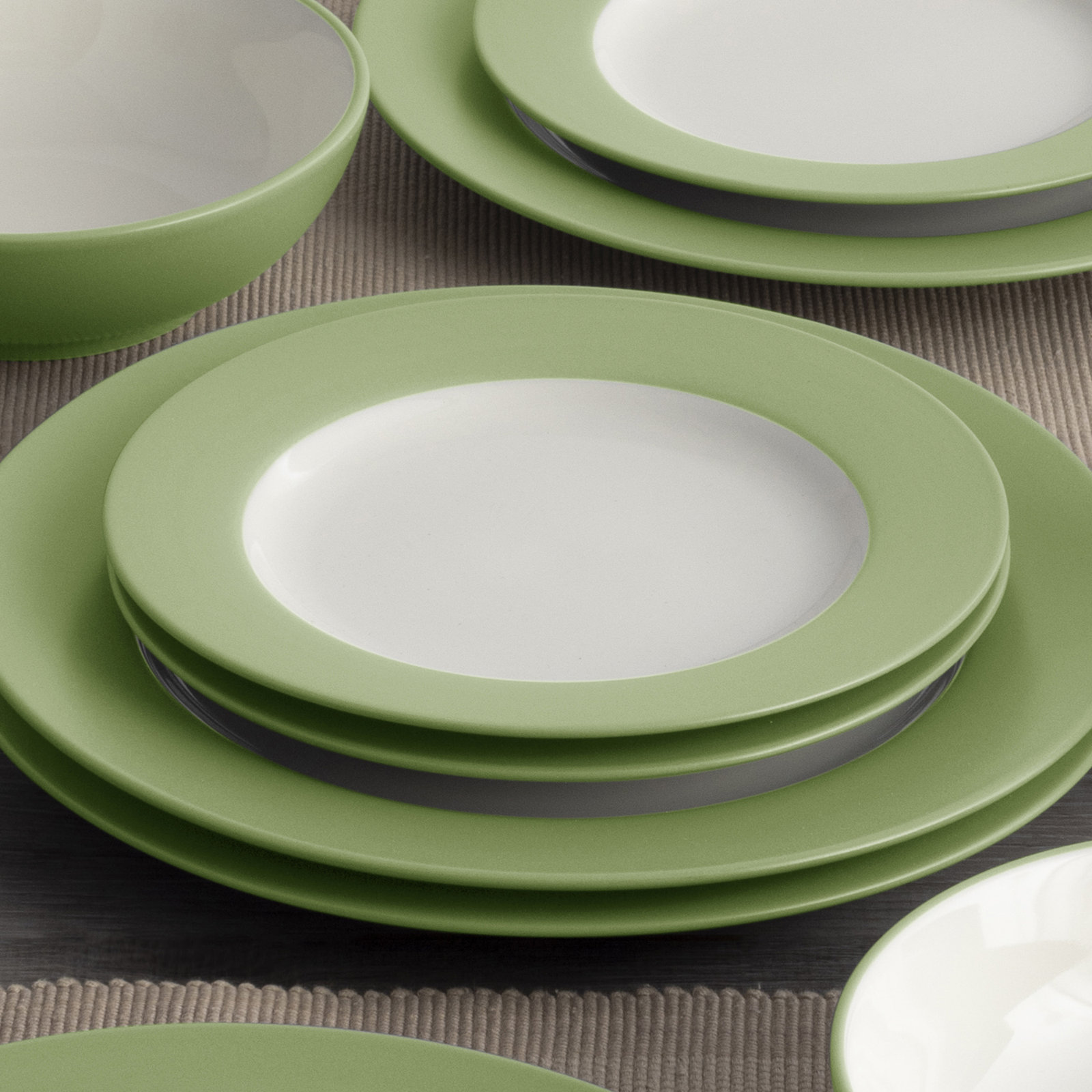 Colorwave 11" Dinner Plate, Apple