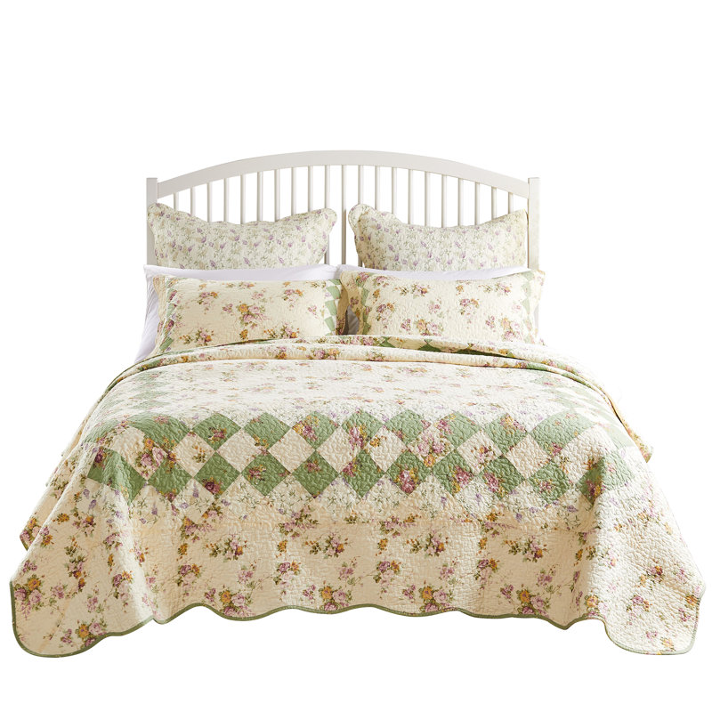 Ivory and Sage Floral Patchwork Cotton Quilt Set, Full