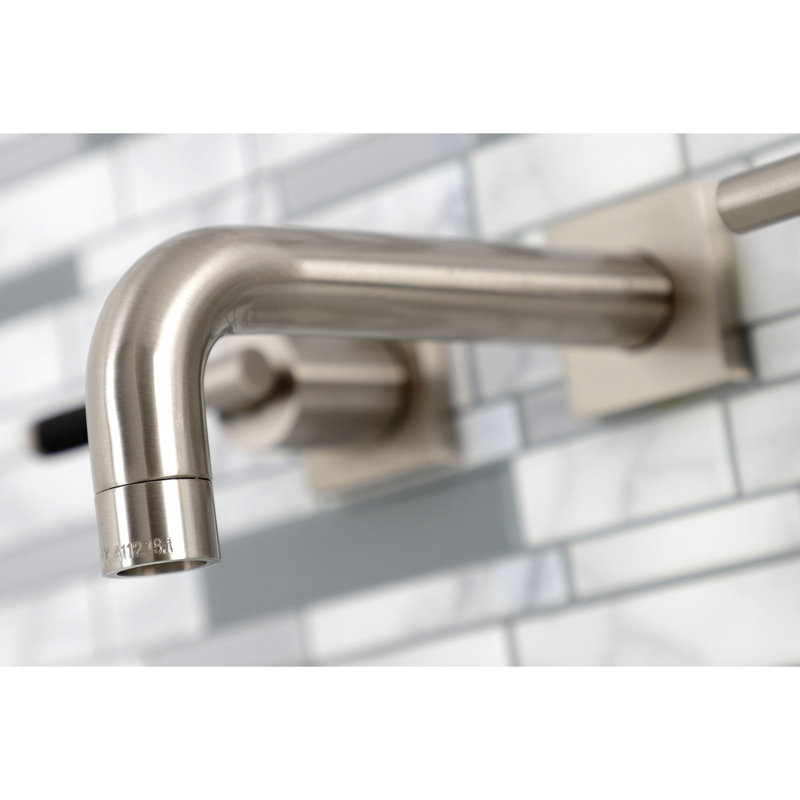 Robinet de salle de bain mural Millennium, Nickel brossé, Levier