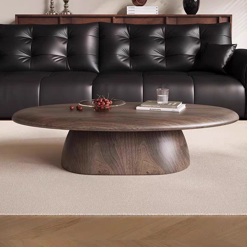 Table de bout en placage de noyer et en bois massif