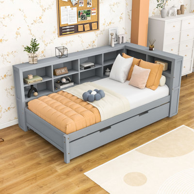 Lit de jour simple avec couchette simple, tablettes de rangement et ports de chargement USB