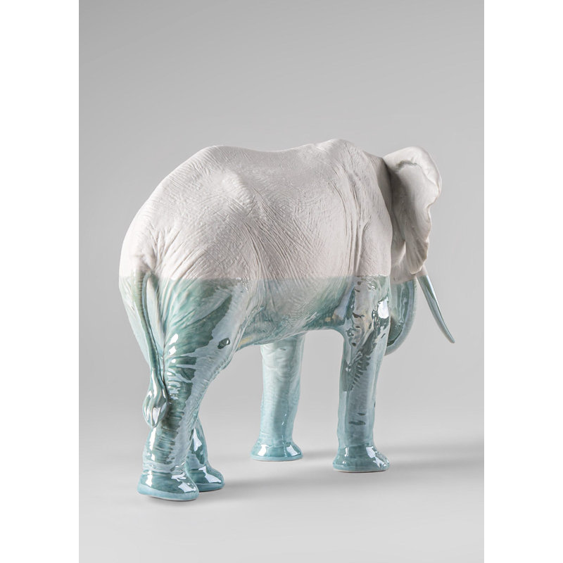 Elephant - Underwater