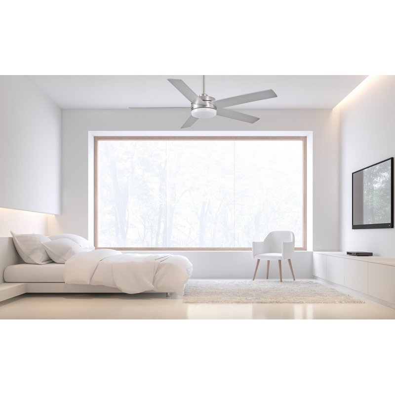 Ventilateur de plafond en nickel brossé à 5 pales de 52 po Weeden avec télécommande, ensemble d'éclairage à DEL à intensité variable et moteur réversible