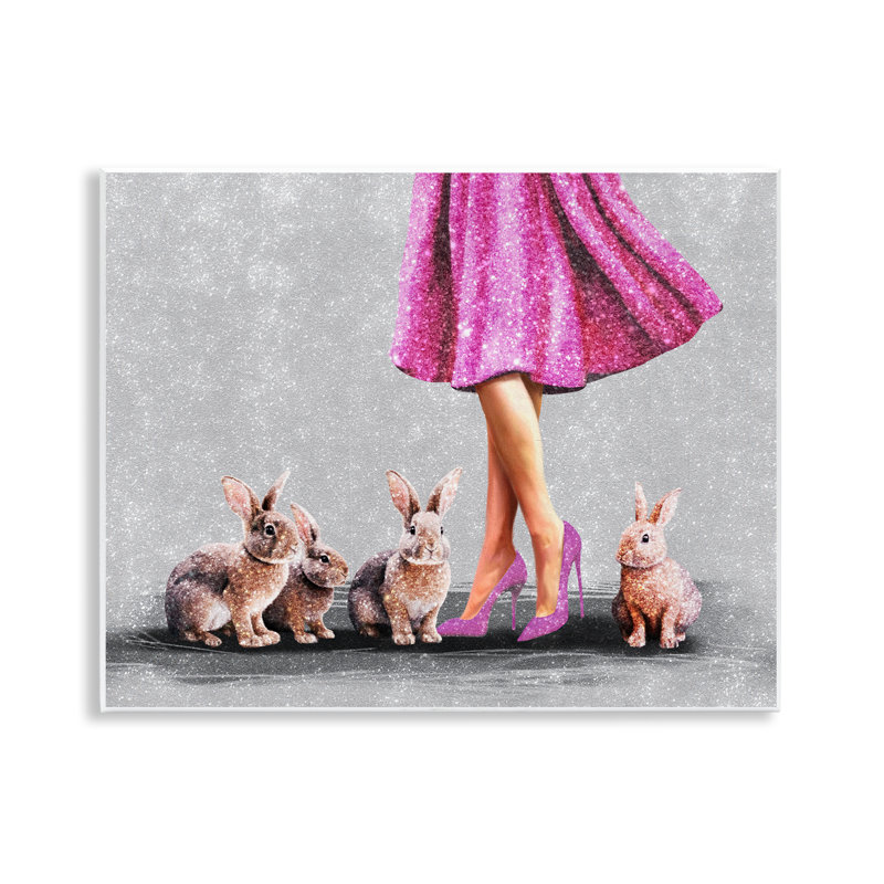  «Chic Woman with Rabbits», art mural sur bois par Svetlana Aleynikova