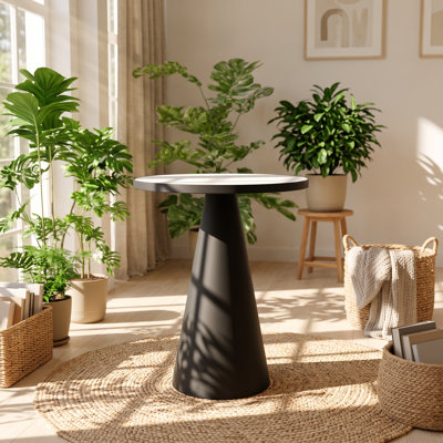 Table de bout en métal avec plateau en marbre blanc l 18 po x P 18 po x H 24 po ExpoBazar