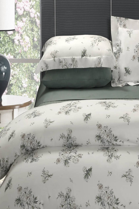 Garofani Collection