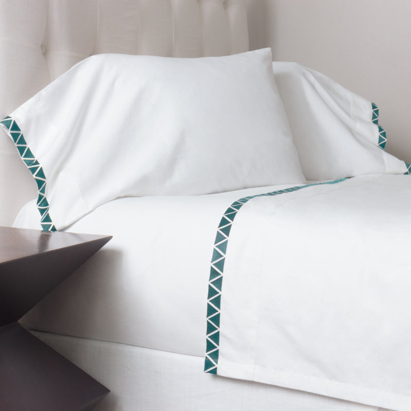 Truin Sateen Pillow Case, Standard