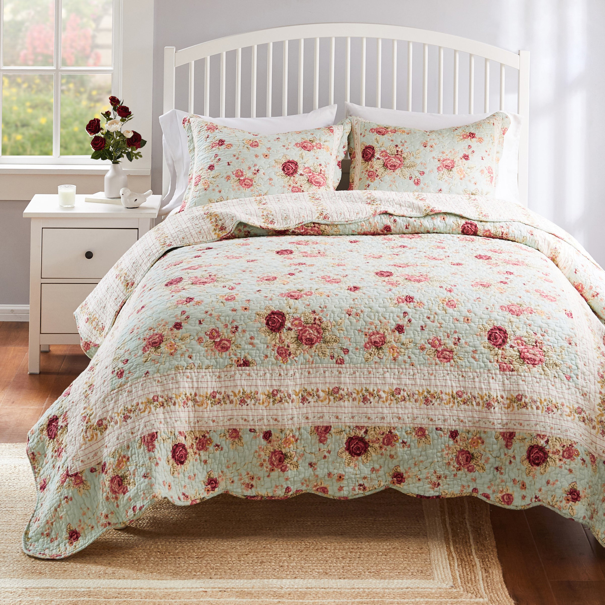 Antique Rose Cotton Reversible Quilt Set, Full/Queen Quilt + 2 Shams, Blue