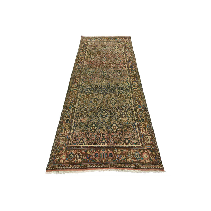 Tapis rouge unique de 3 pi 11 po x 9 pi 2 po