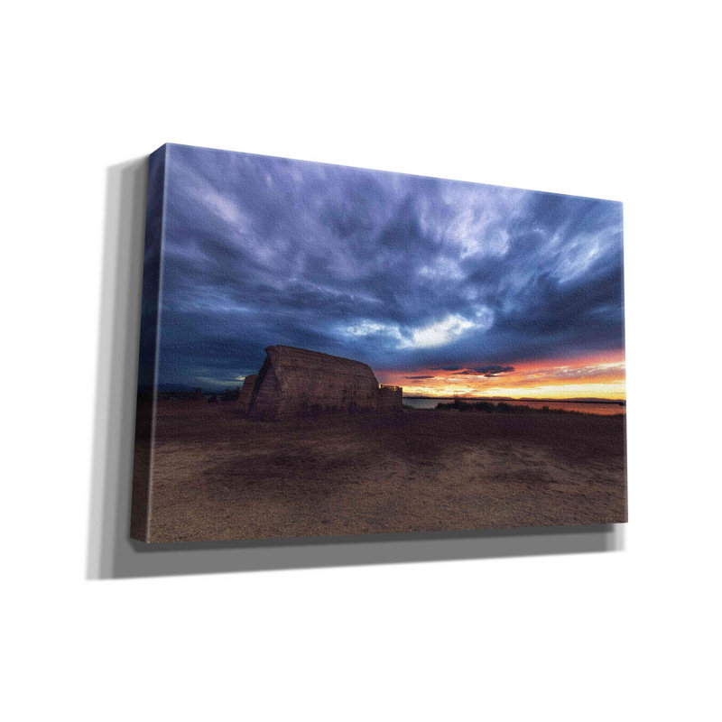 «Stormy Sky» par Sebastien Lory - photographie sur toile tendue, H 12 po x l 18 po x P 0,75 po