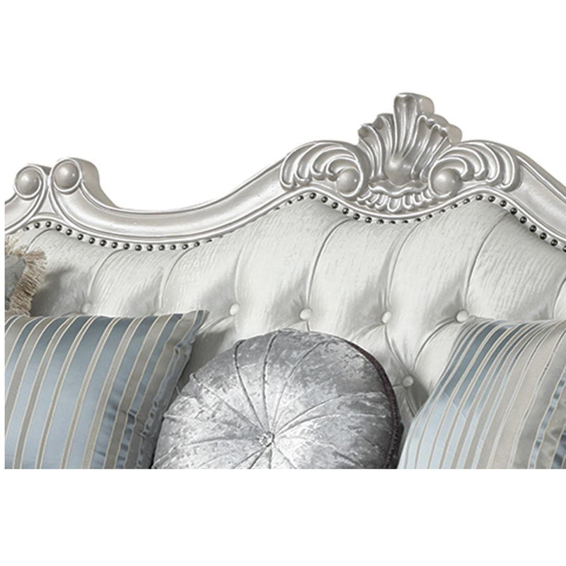 Kirsteni Velvet Loveseat