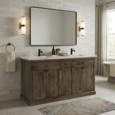 Meuble-lavabo double 60 po à cinq portes avec plateau en marbre blanc et finition bois naturel 60 po