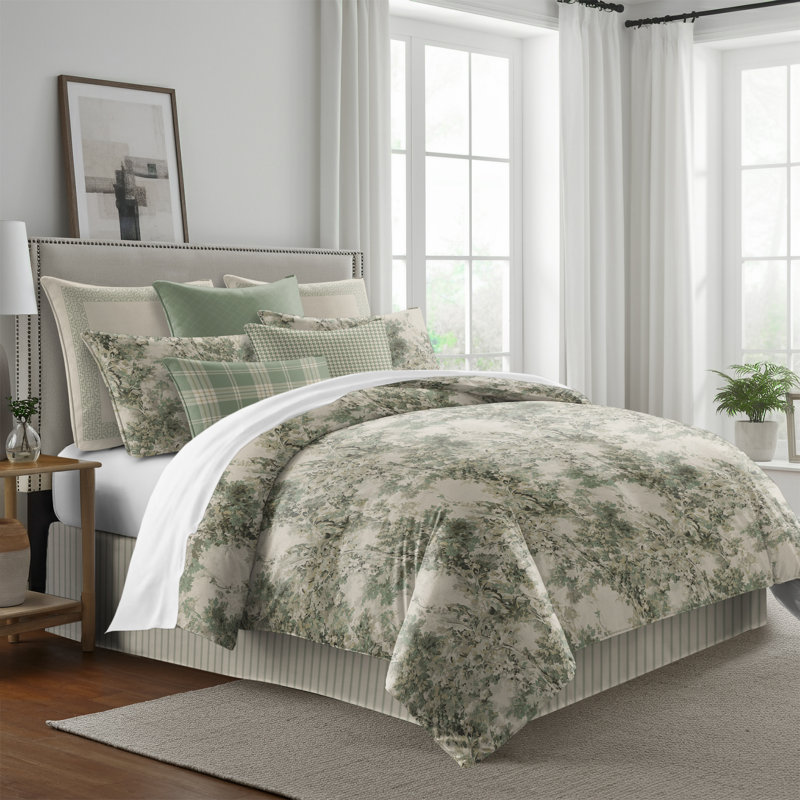 Dolce  Spring Green Cotton Duvet Cover Set  8 Piece, Full Duvet Cover + 7 Additional Pieces