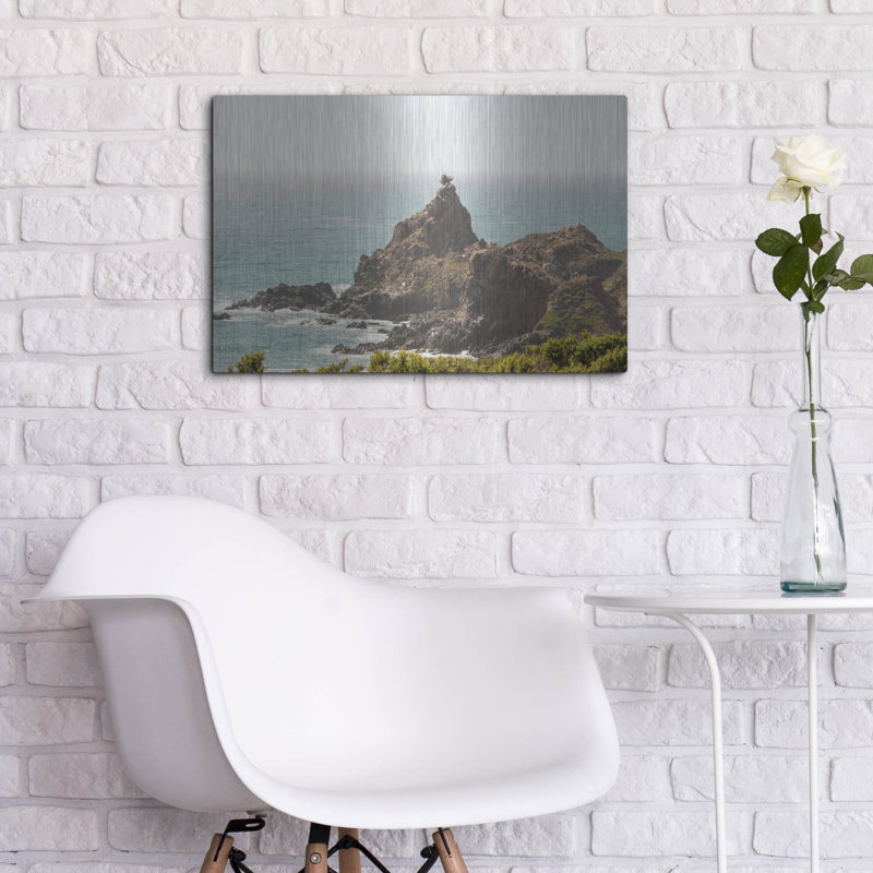 «Big Sur Where The Ocean Embraces The Rocks» par Elena Chukhlebova, art mural en métal, 24 po x 16 po, H 16 po x l 24 po