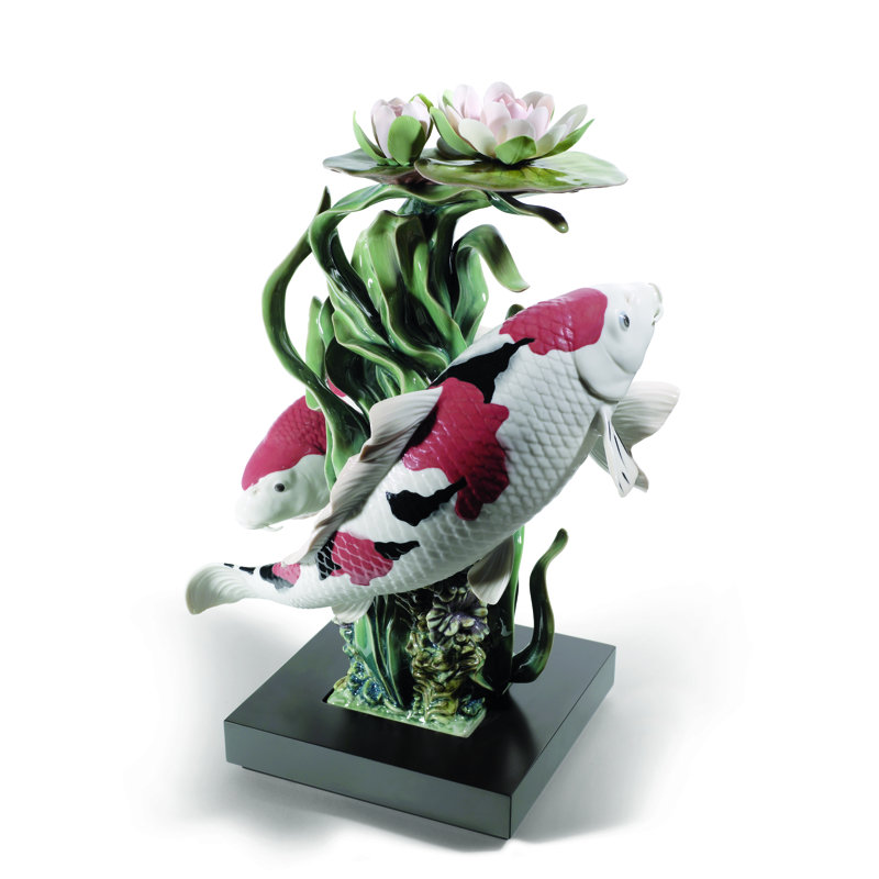 Figurine koi
