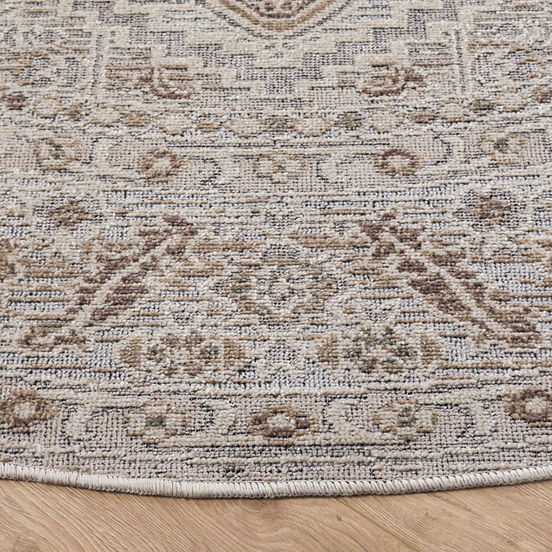 Miranda 304 Performance Oriental Rug, Round 6'6"