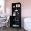 Bibliothèque noire à 2 portes avec trois tablettes ouvertes pour la présentation de la chambre à coucher et des objets décoratifs