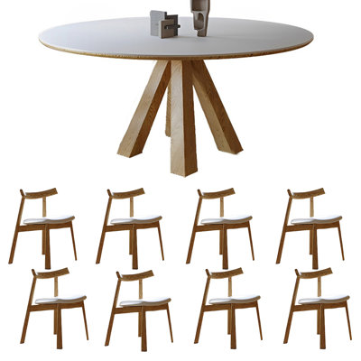 Ensemble simple de table de salle à manger et de chaises
